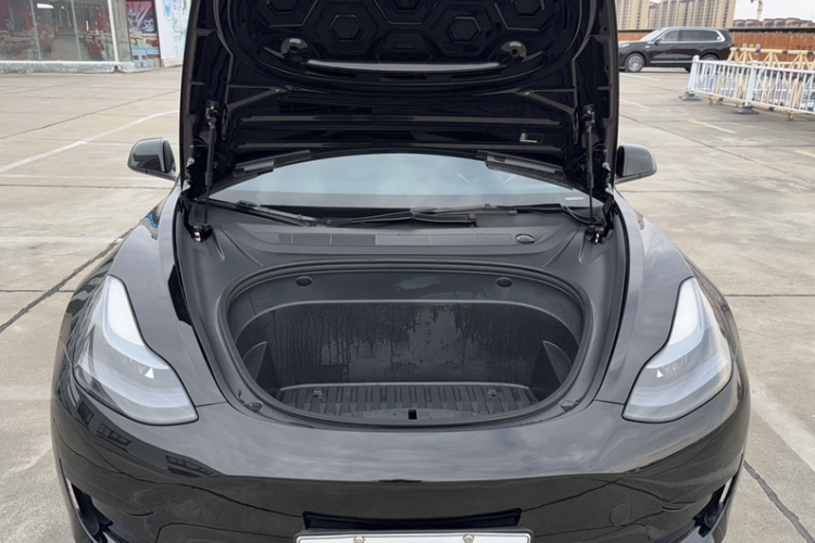 特斯拉 Model 3 2022款 后轮驱动版局部细节24