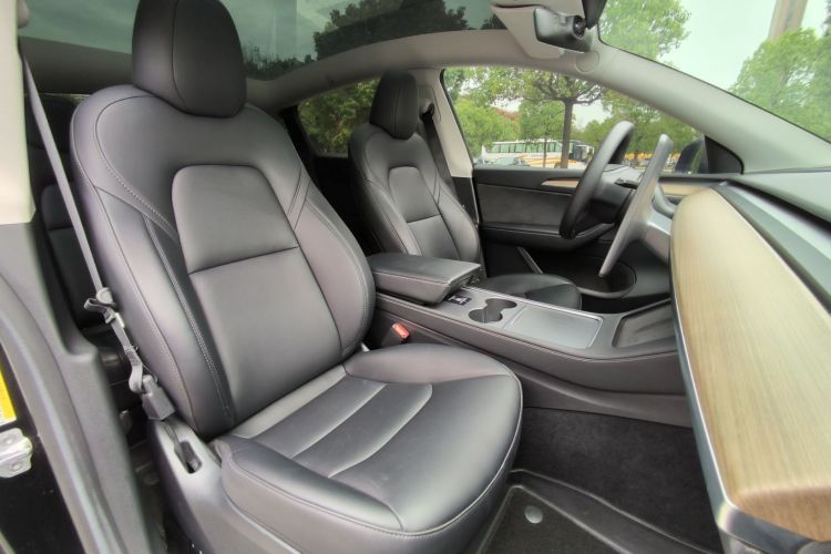 特斯拉 Model Y 2022款 改款 后轮驱动版局部细节41