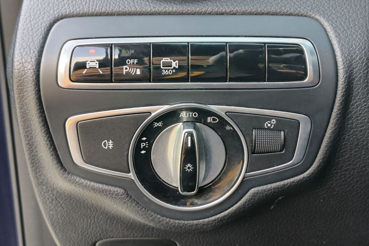 奔驰GLC 2016款 GLC 260 4MATIC 豪华型中控内饰7007