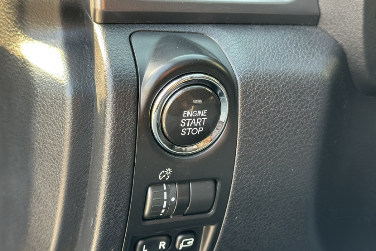 斯巴鲁 森林人 2011款 2.5XS 自动豪华版局部细节9002