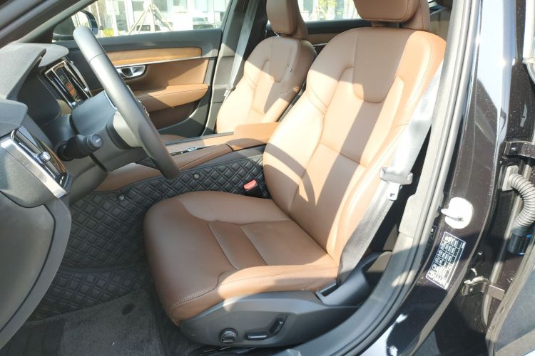 沃尔沃S90 2025款 B5 智逸豪华版局部细节19