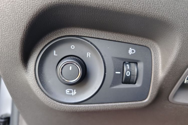 名爵 MG ES5 2025款 525max 后驱智驾版局部细节9012