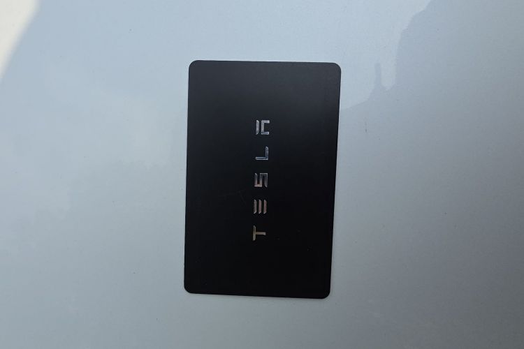 特斯拉 Model Y 2021款 长续航全轮驱动版局部细节9005