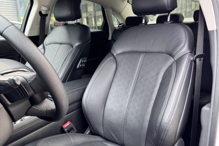 福特 金牛座 2019款 EcoBoost 245 尊享版局部细节19