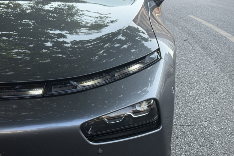 小鹏P7 2022款 480E+车身外观6004