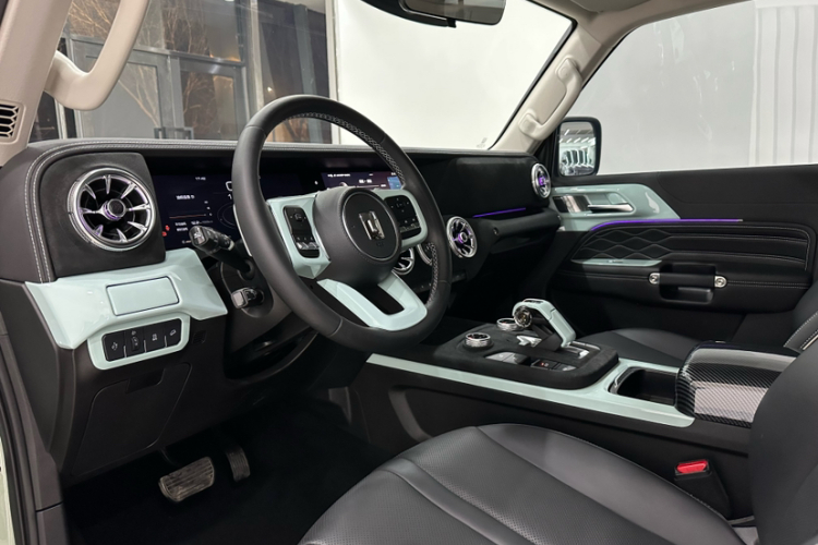 坦克300 2023款 2.0T 铁骑02中控内饰7009