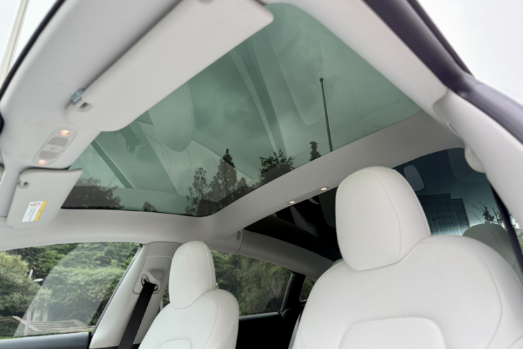 特斯拉 Model 3 2021款 标准续航后驱升级版 3D6局部细节22