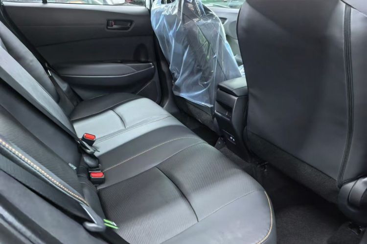 丰田 锋兰达 2026款 2.0L CVT舒适版中控内饰7004