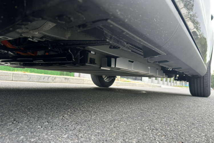 比亚迪 秦PLUS 2025款 DM-i 智驾版 128KM进取型局部细节9001