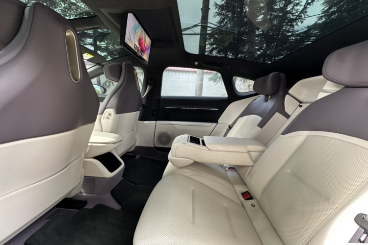 阿维塔12 2025款 Ultra增程版中控内饰7001