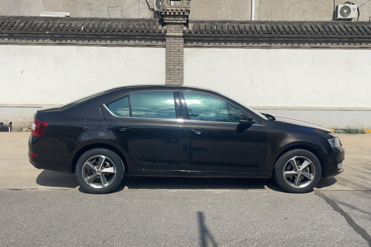 斯柯达 明锐 2016款 1.6L 自动创行版车身外观6002