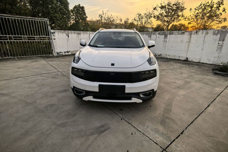 领克01 2017款 2.0T 两驱型Pro版车身外观6004