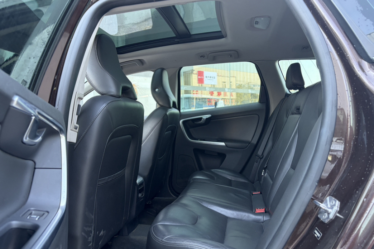 沃尔沃XC60 2017款 T5 智进升级版中控内饰7003