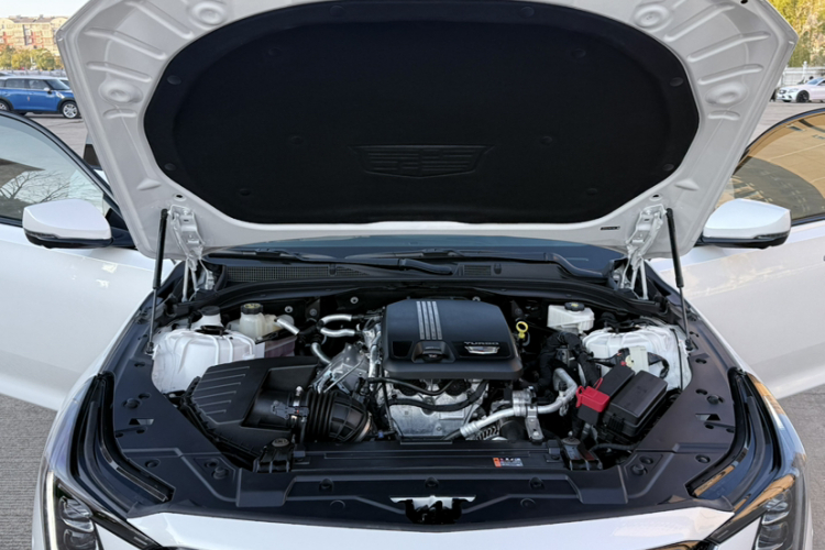 凯迪拉克CT5 2024款 28T 尊贵型车身外观6011