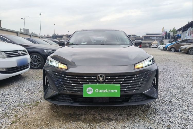 长安 逸动 2025款 蓝鲸 1.5T 500Bar尊贵型车身外观6001