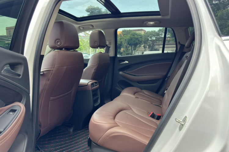 别克 昂科威 2018款 20T 两驱豪华型中控内饰7004