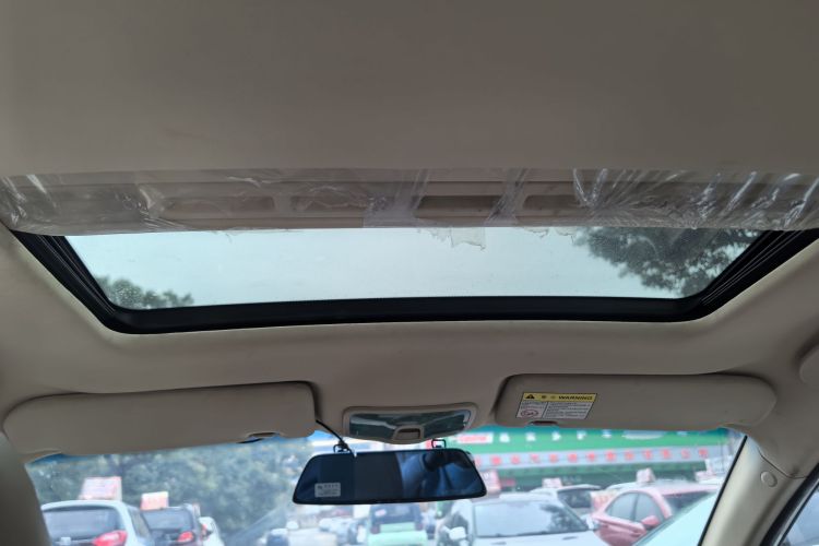 荣威350 2015款 1.5L 手动豪华天窗版中控内饰7008