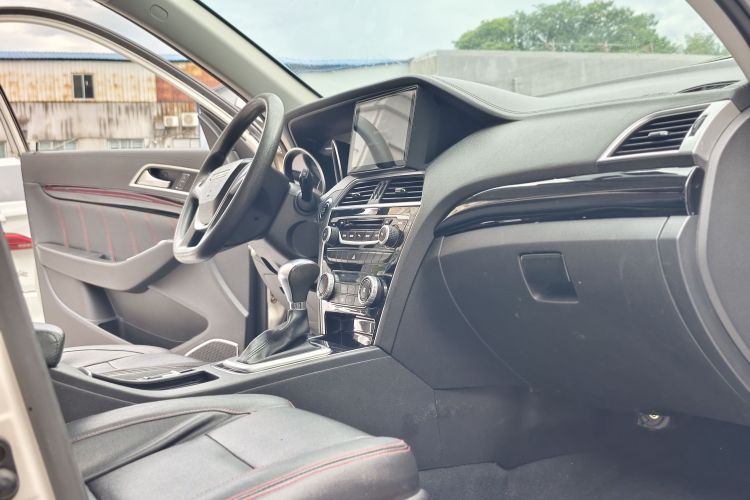 猎豹汽车 猎豹CS10 2016款 2.0T 自动领先型中控内饰7005