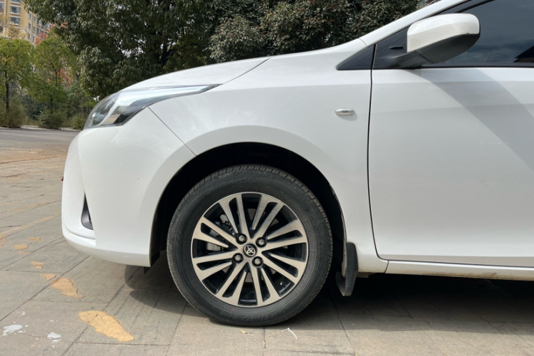 丰田 YARiS L 致享 2020款 1.5L CVT领先版车身外观6005