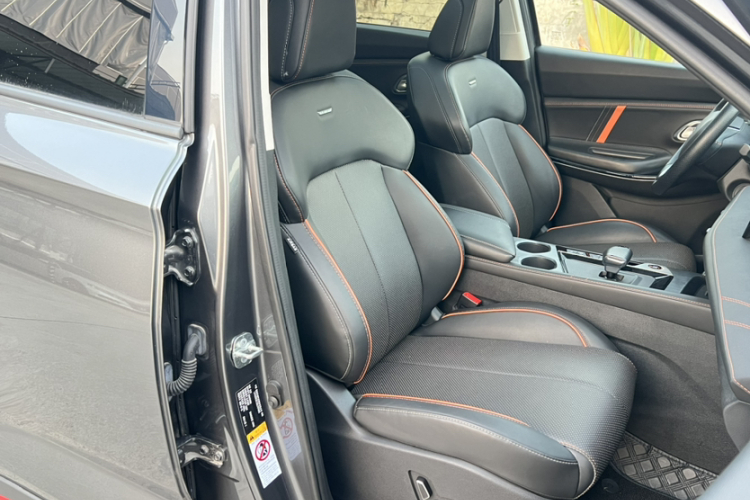 长安欧尚X7 PLUS 2022款 1.5T 蓝鲸版自动Geeker领航型局部细节41