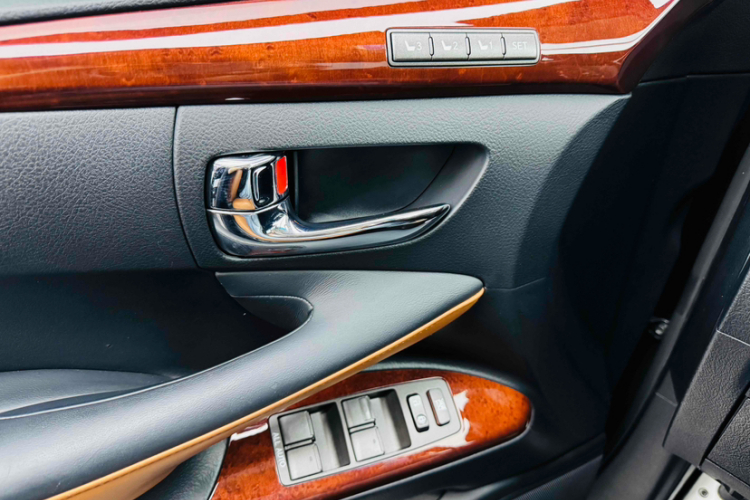 雷克萨斯LX（平行进口）中控内饰7011