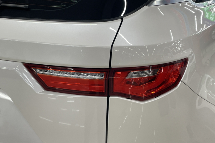 众泰T700 2017款 2.0T 自动旗舰型车身外观6001