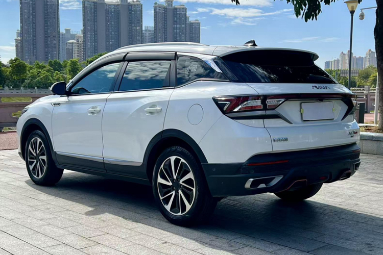 东风风神AX7 2022款 马赫版 1.5T DCT DF51车身外观6004