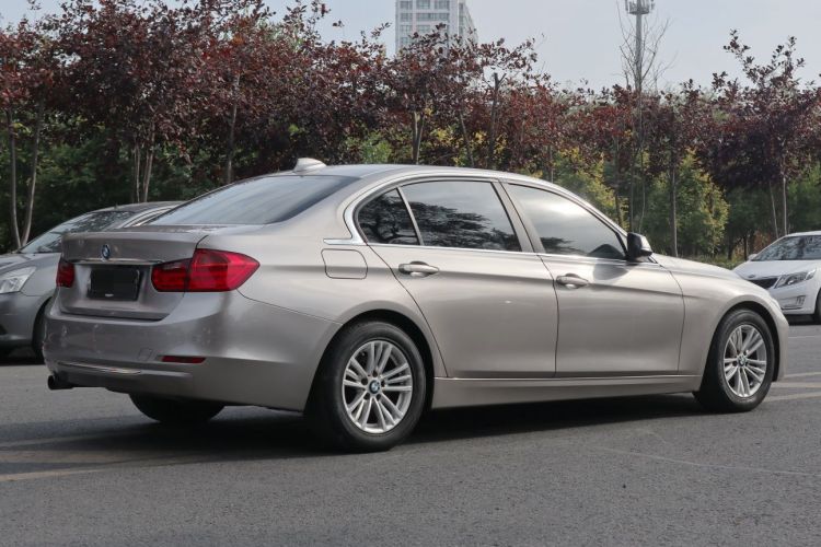 宝马3系 2015款 320Li 超悦版时尚型车身外观6003