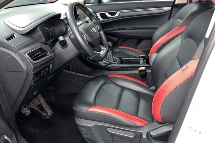 吉利汽车 帝豪GS 2020款 1.4T 手动雅中控内饰7001