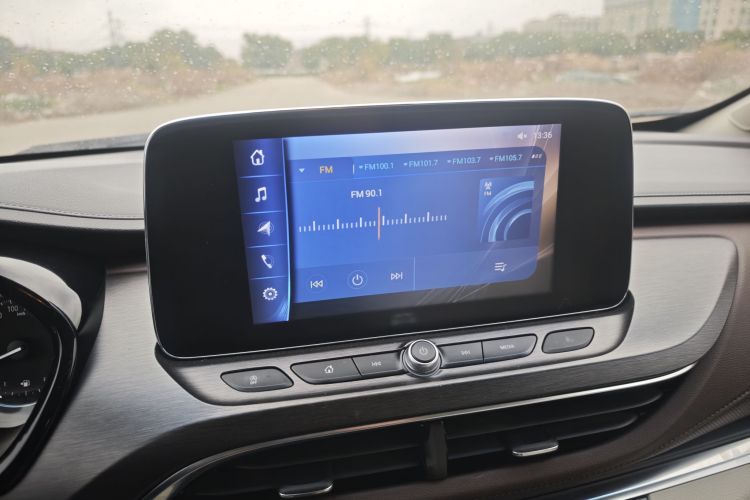 别克GL8 2023款 陆上公务舱 舒适型中控内饰7002