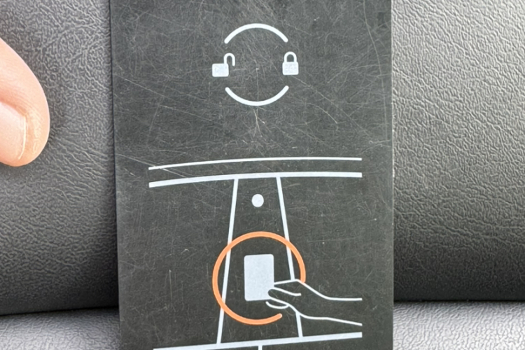 特斯拉 Model Y 2021款 标准续航后驱版中控内饰7002