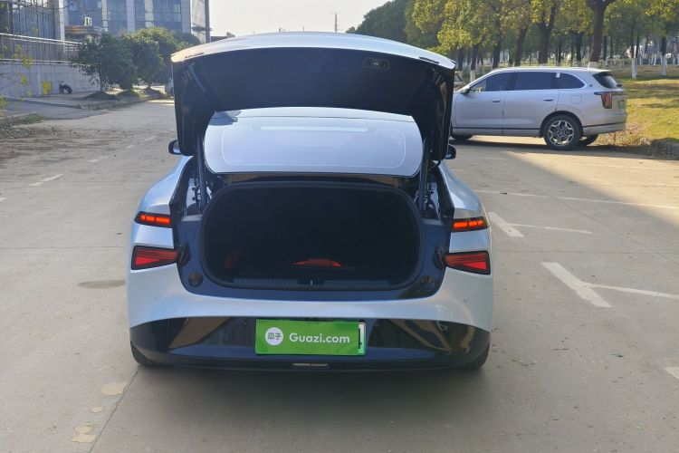 小鹏P7 2021款 480N车身外观6007