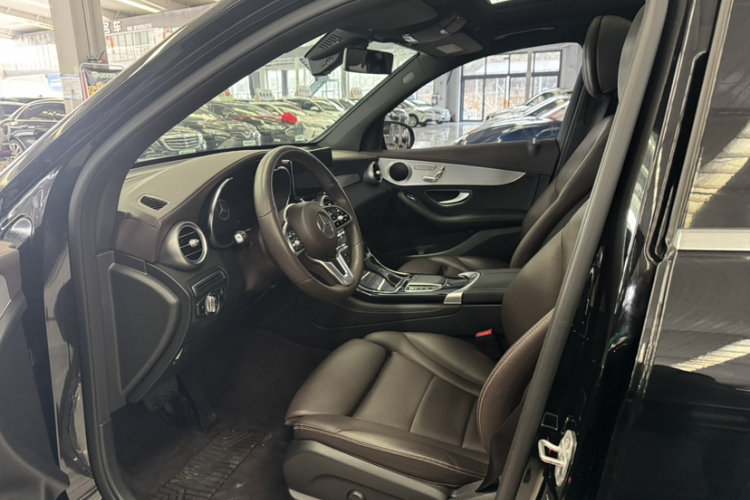 奔驰GLC 2021款 GLC 260 L 4MATIC 动感型中控内饰7005
