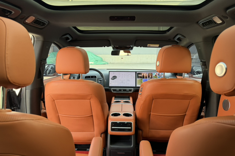 理想汽车 理想L8 2023款 Pro中控内饰7003