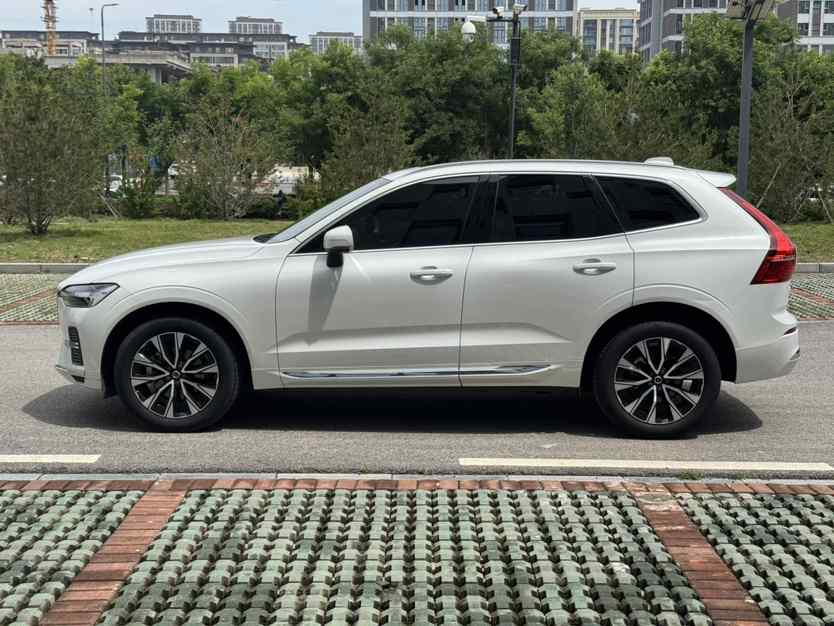 沃尔沃XC60 2023款 B5 四驱智远豪华版(4)