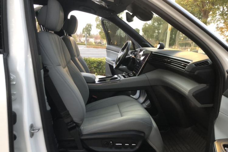 蔚来ES8 2020款 580KM 签名版 六座版中控内饰7005