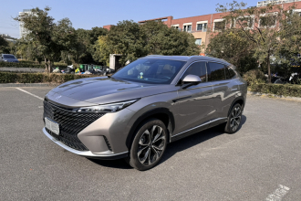 荣威RX5 2023款 1.5T 尊荣滑屏版