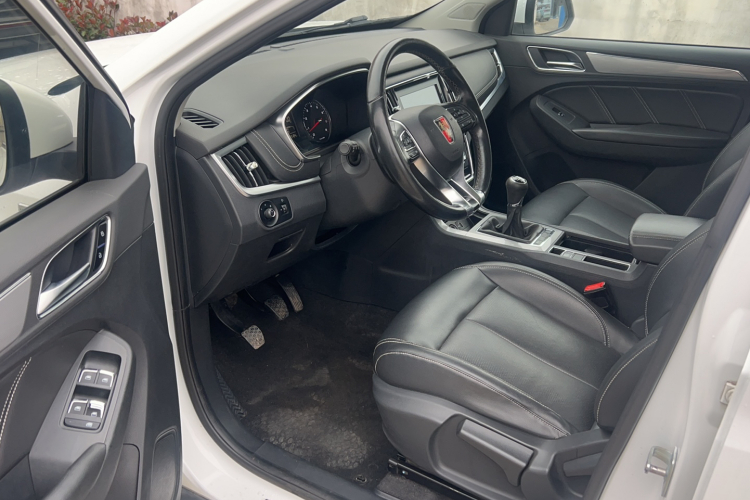 荣威RX5 2016款 20T 两驱手动旗舰版中控内饰7004