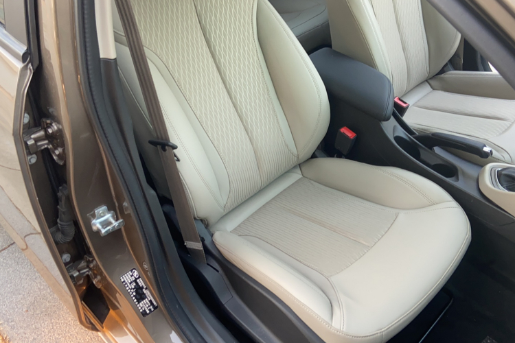 别克 英朗 2016款 15N 自动精英型局部细节41