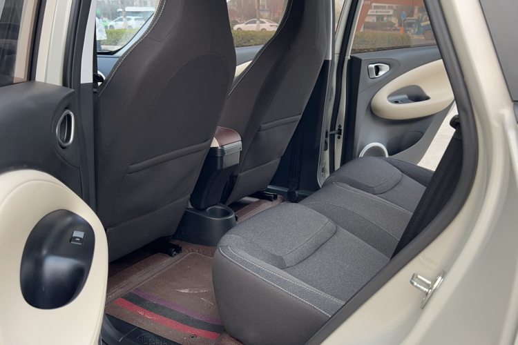 五菱汽车 五菱缤果 2024款 203km 轻享款中控内饰7004