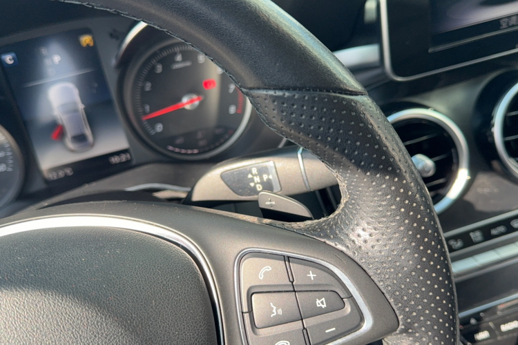 奔驰C级 2018款 C 200 L 运动版 成就特别版局部细节18