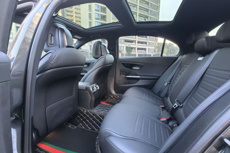 奔驰C级 2023款 改款 C 260 L 运动版中控内饰7002