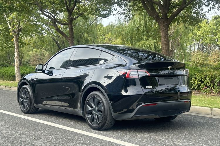特斯拉 Model Y 2023款 后轮驱动版车身外观6003
