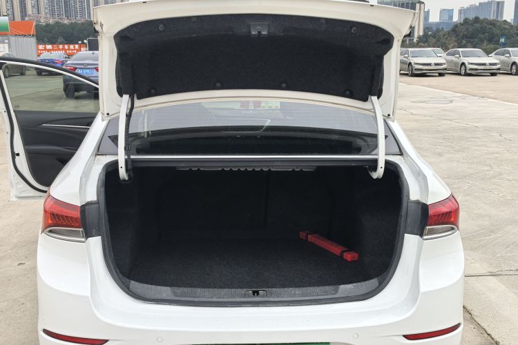 别克 英朗 2019款 18T 自动互联精英型 国V局部细节23