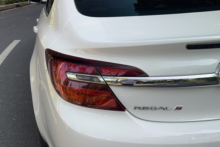 别克 君威 2015款 1.6T 领先技术型车身外观6011