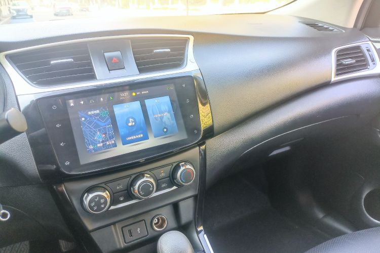 日产 轩逸 2024款 经典 1.6XL CVT豪华版中控内饰7013