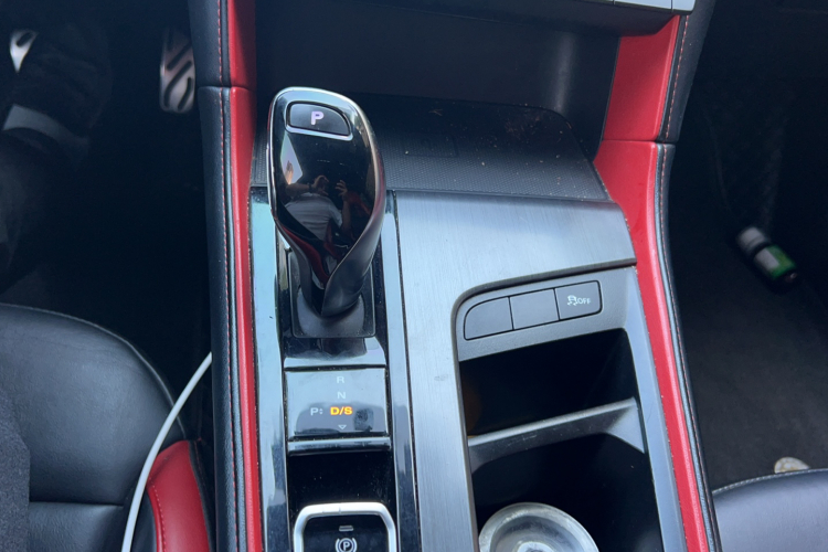 名爵 MG6 2020款 1.5T 自动Trophy豪华版局部细节18