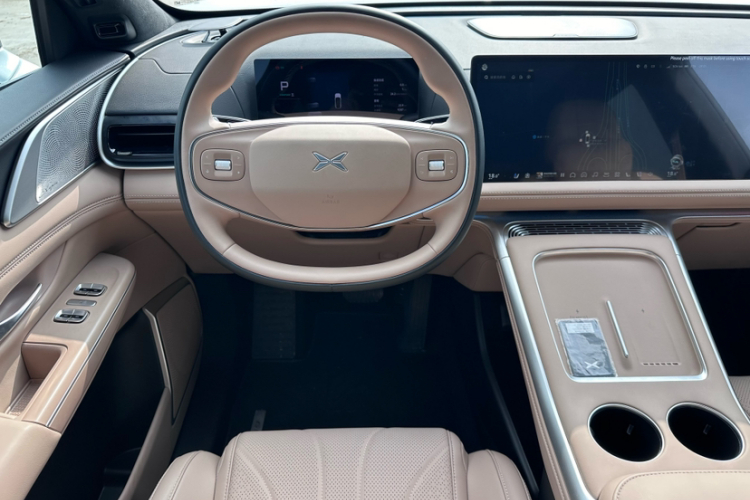 小鹏G9 2025款 625 长续航 Max中控内饰7004