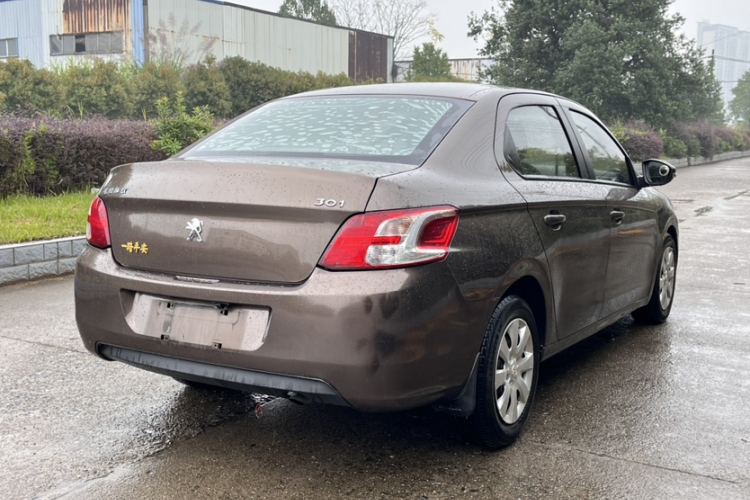 标致301 2014款 1.6L 自动舒适版车身外观6002