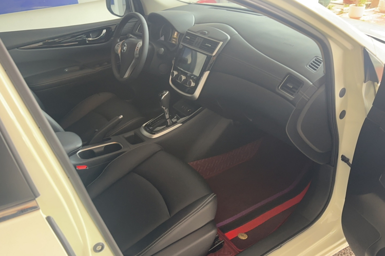 日产 骐达TIIDA 2021款 1.6L CVT智行版中控内饰7001